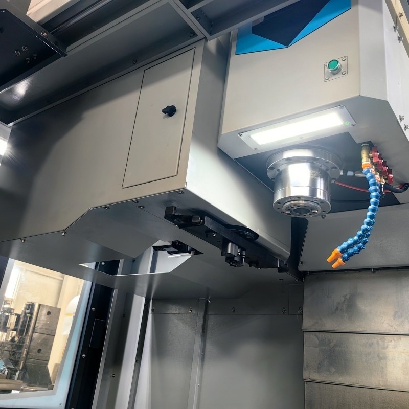 CNC vertical milling center 