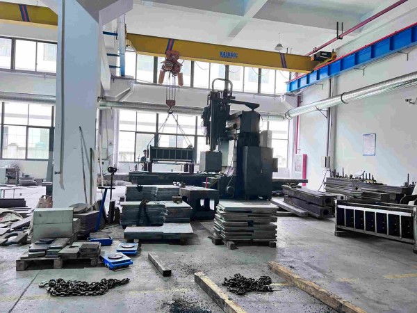 Metal Spinning Machine