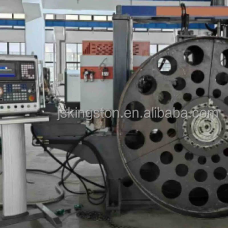 Automatic metal spinning machine